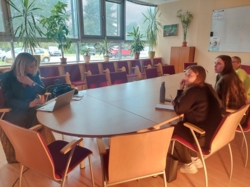 Segtnk elindulni a plyn! Az vodapedaggus szerepe. A befogads idszaka, a szlkkel val kapcsolattarts, id- s feladatmenedzsment - Plyakezd vodapedaggusok mhelye