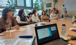 Kreativit�st mindenkinek! A tehets�ggondoz�s lehet�s�gei a k�znevel�s sz�nterein - akkredit�lt pedag�gus-tov�bbk�pz�s